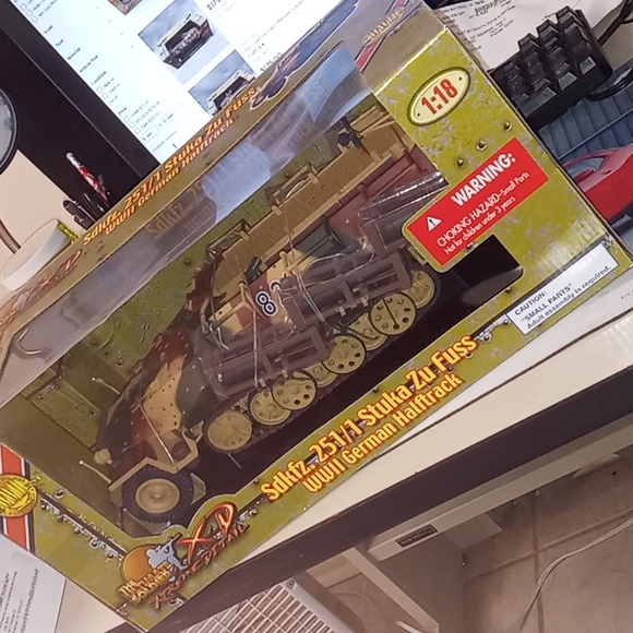the ultimate soldier Other - Mint 1\18 scale sdkfz. 251 german halftrack